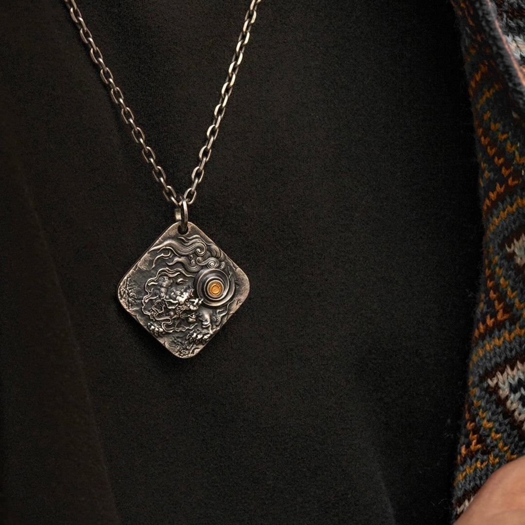 Tang-Shi Pendant
